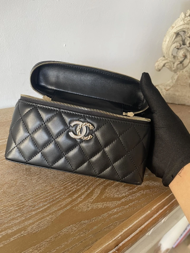 Ch**el cosmetic bags 4049h-0232
