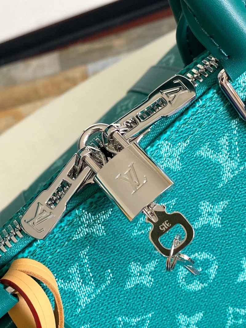 LV Travel Bags 4056A-0053