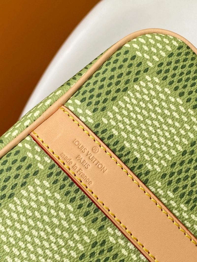 LV Travel Bags 4056A-0228
