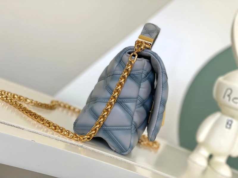lv twist De*1m bags 4056d-0047