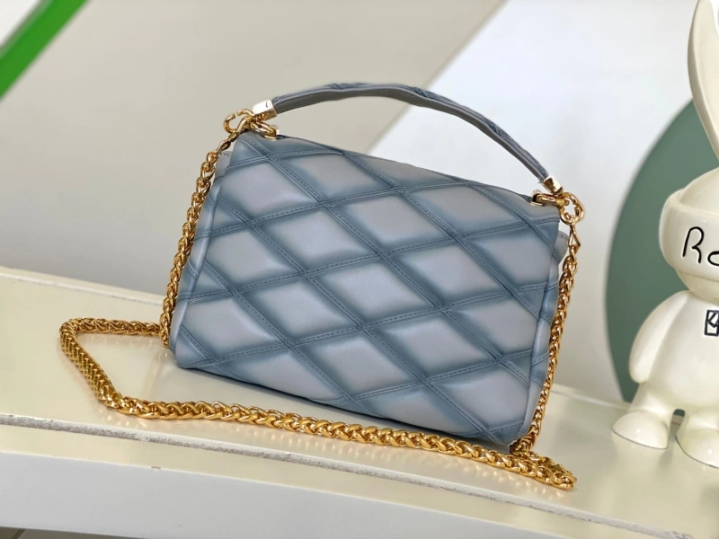 lv twist De*1m bags 4056d-0047