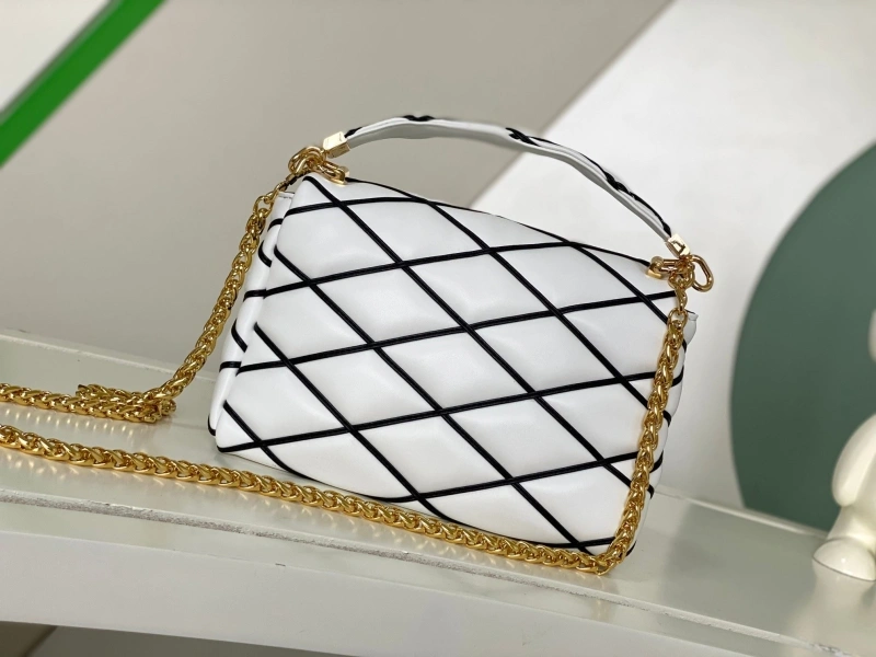 lv twist De*1m bags 4056d-0050