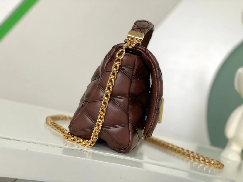 lv twist De*1m bags 4056d-0051
