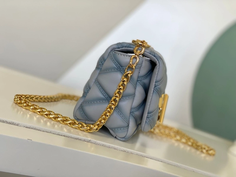 lv twist De*1m bags 4056d-0053