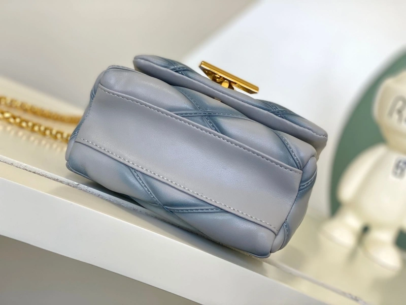 lv twist De*1m bags 4056d-0053