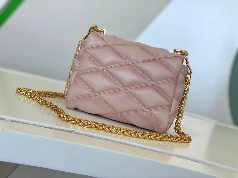 lv twist De*1m bags 4056d-0054