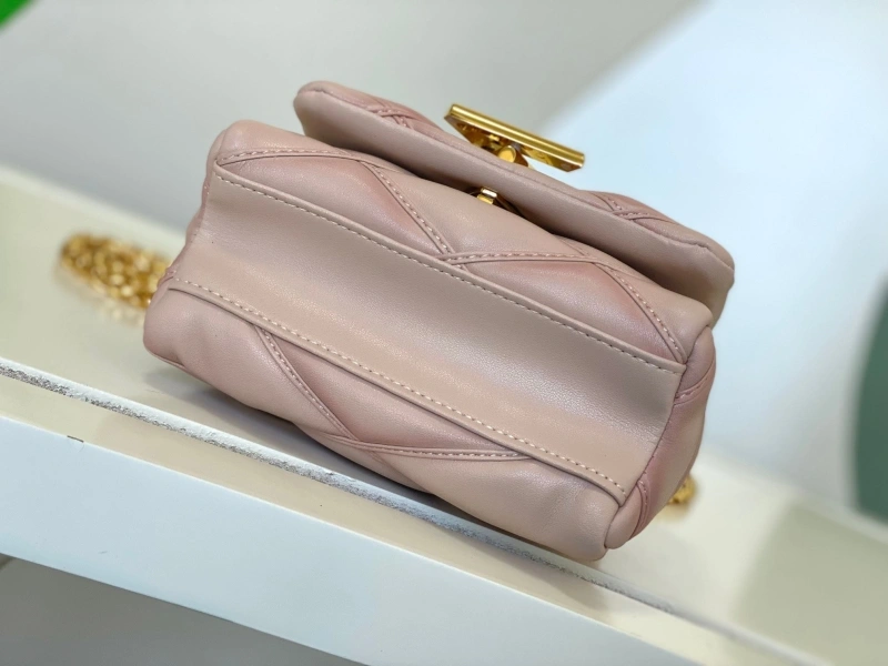 lv twist De*1m bags 4056d-0054