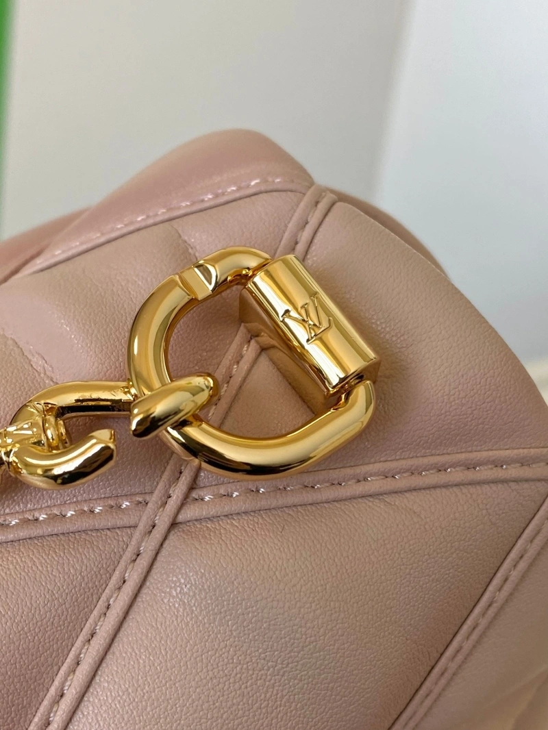 lv twist De*1m bags 4056d-0054