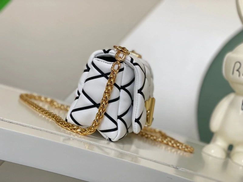 lv twist De*1m bags 4056d-0055