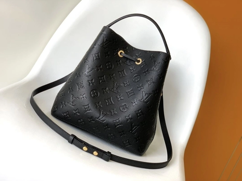 LV Bucket Bags 4056D-0102