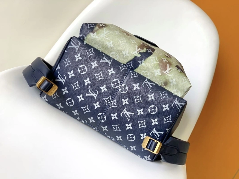 LV Backpacks 4056D-0237