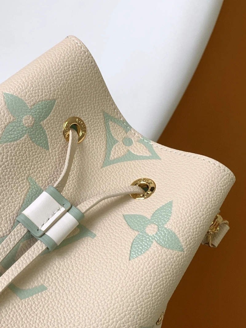 LV Bucket Bags 4056D-0436
