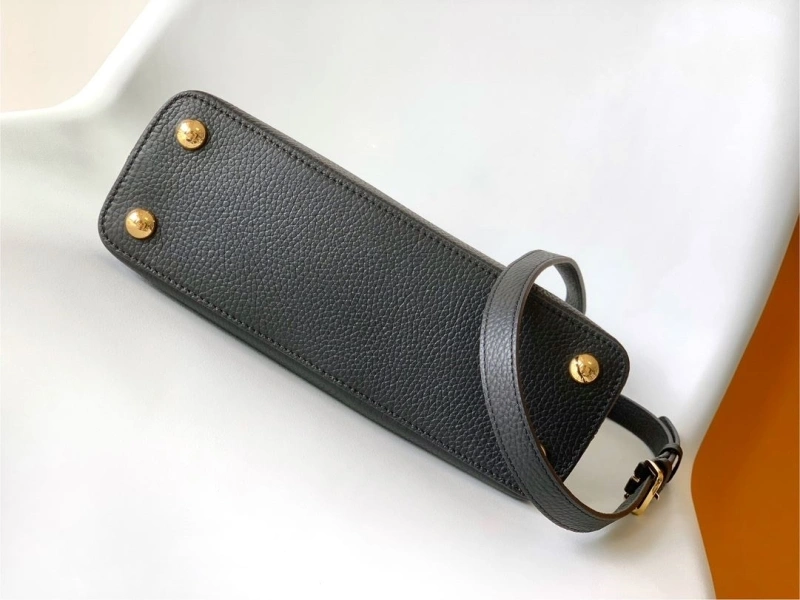 LV Capucines Bags 4056F-0016