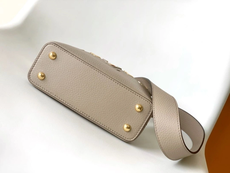 LV Capucines Bags 4056F-0018