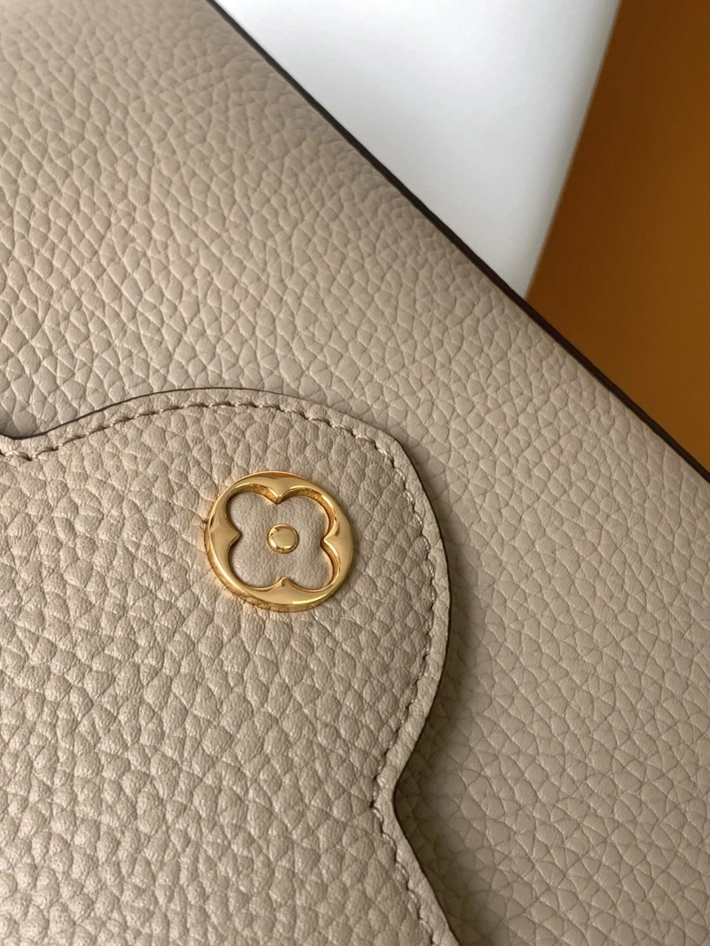 LV Capucines Bags 4056F-0018