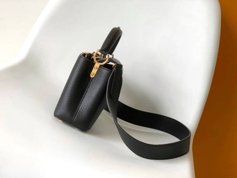 LV Capucines Bags 4056F-0022