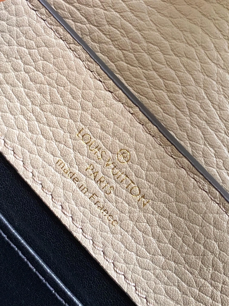 LV Capucines Bags 4056F-0023