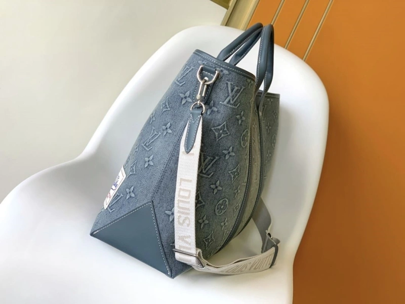 LV Travel Bags 4056F-0074
