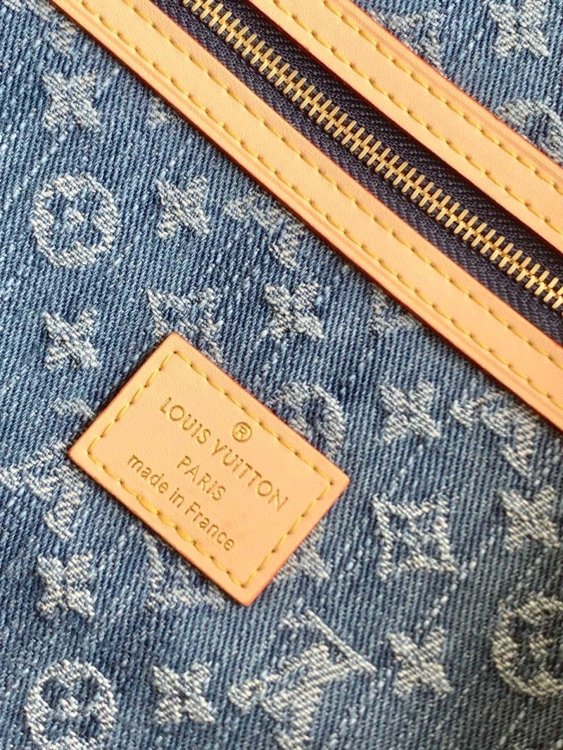 LV Travel Bags 4056F-0076