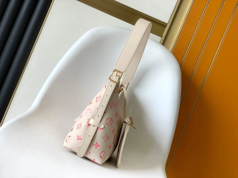 LV Shopping Bags 4056F-0109