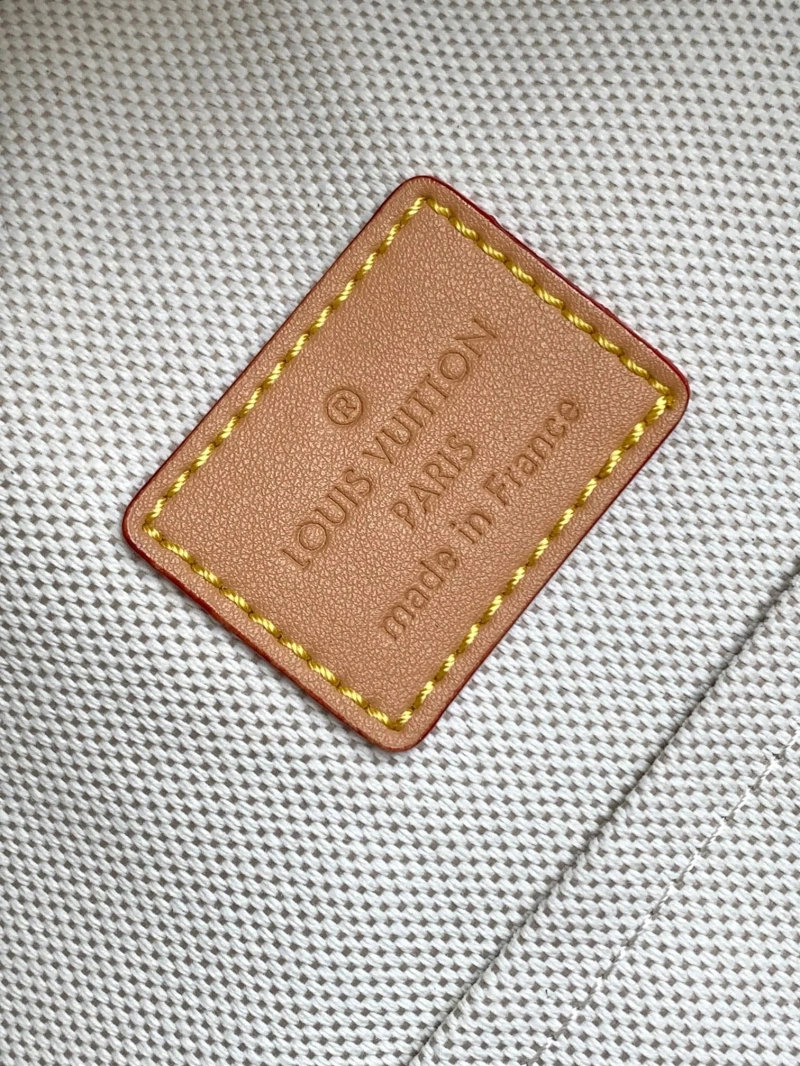 LV Backpacks 4056F-0131