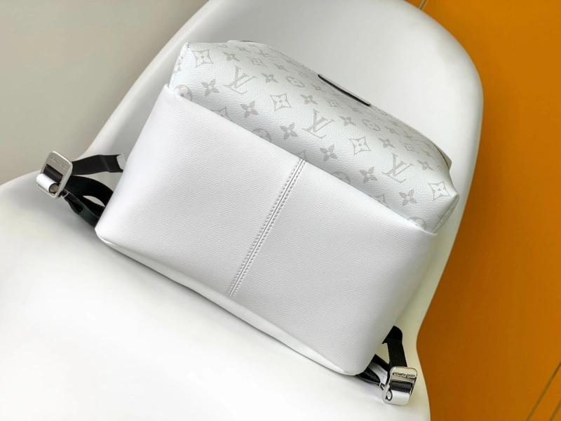 LV Backpacks 4056F-0186