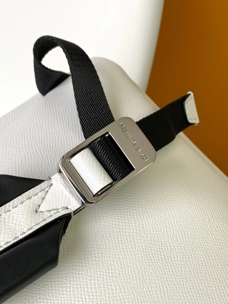 LV Backpacks 4056F-0186
