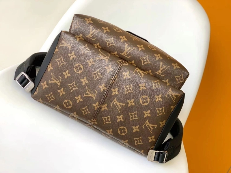 LV Backpacks 4056F-0235