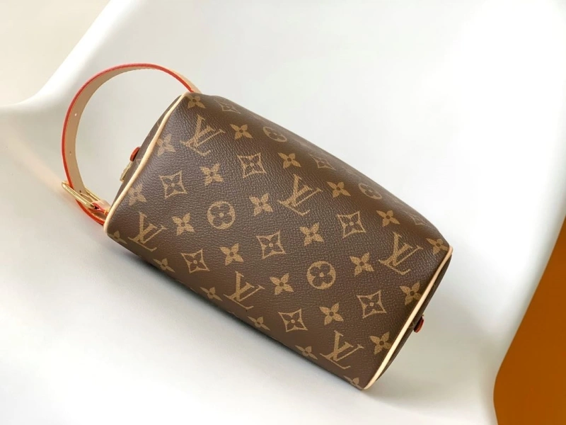 LV Cosmetic Bags 4056F-0351