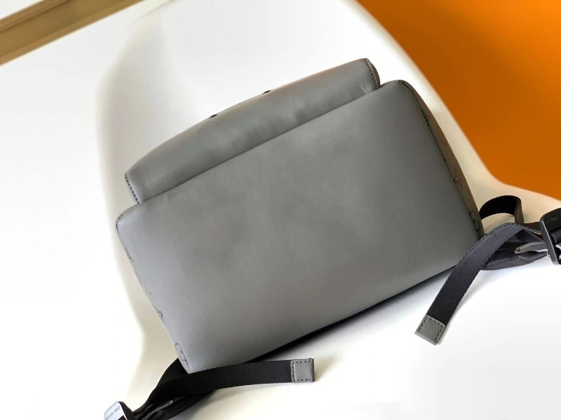 LV Backpacks 4056F-0386