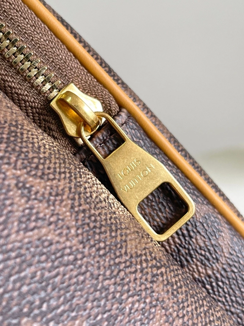 LV Backpacks 4056F-0474