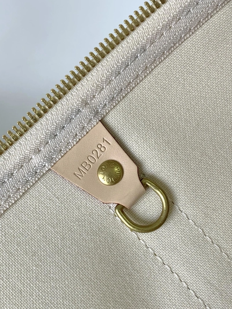 LV Travel Bags 4056F-0487