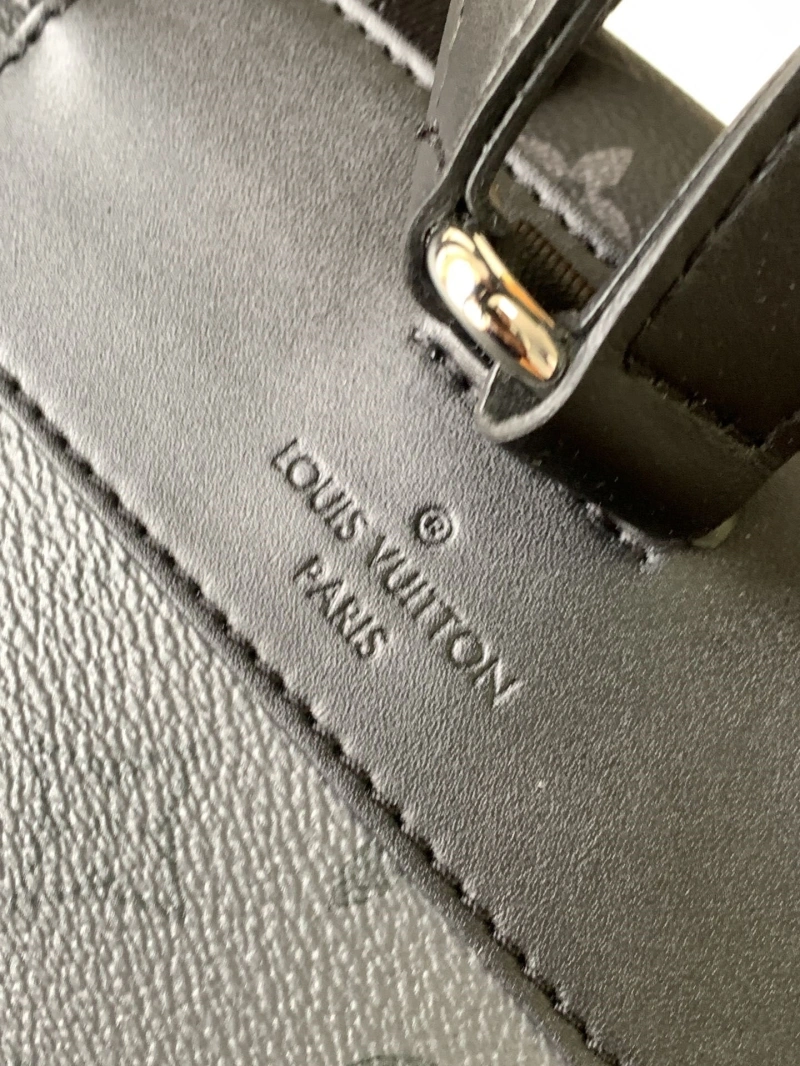 LV Backpacks 4056F-0538