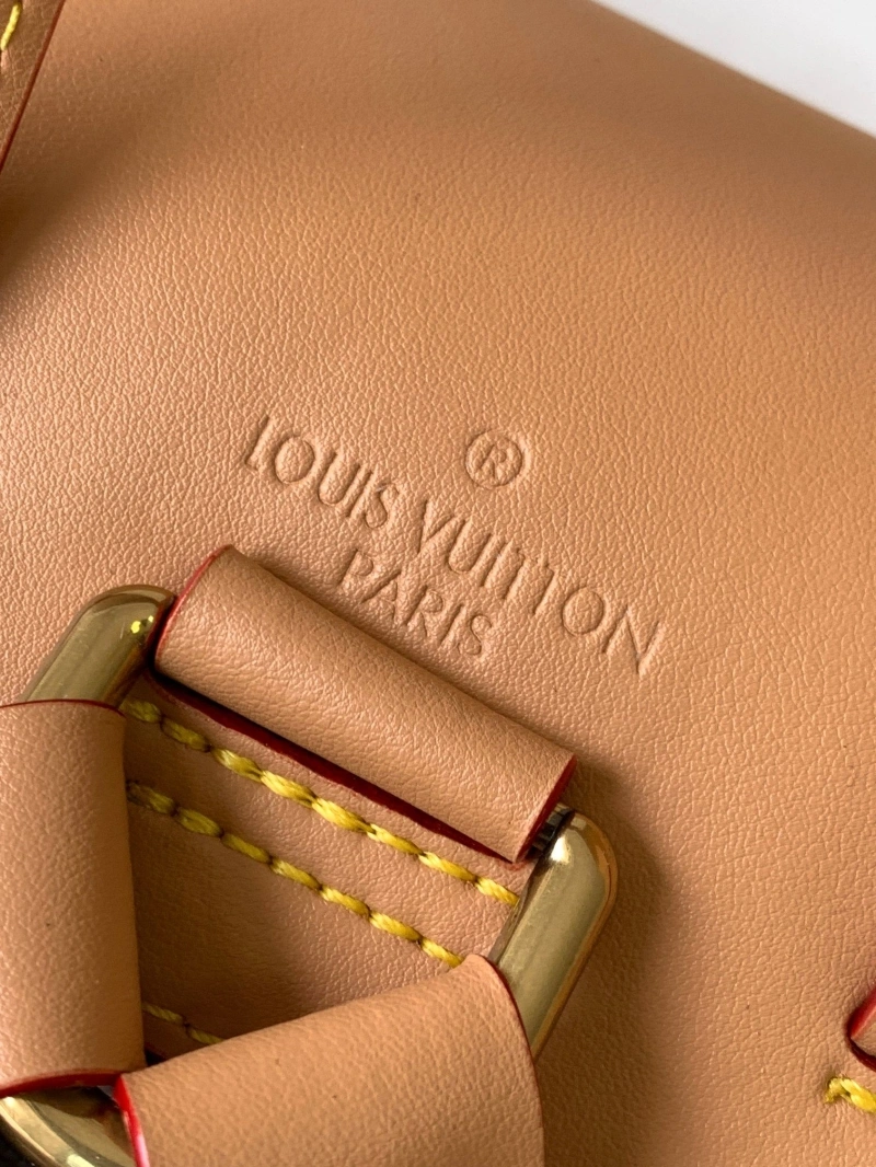 LV Backpacks 4056F-0561