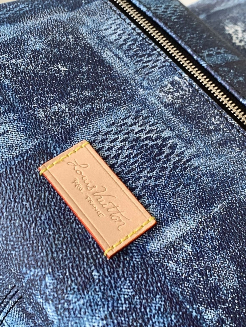 LV Backpacks 4056F-0597
