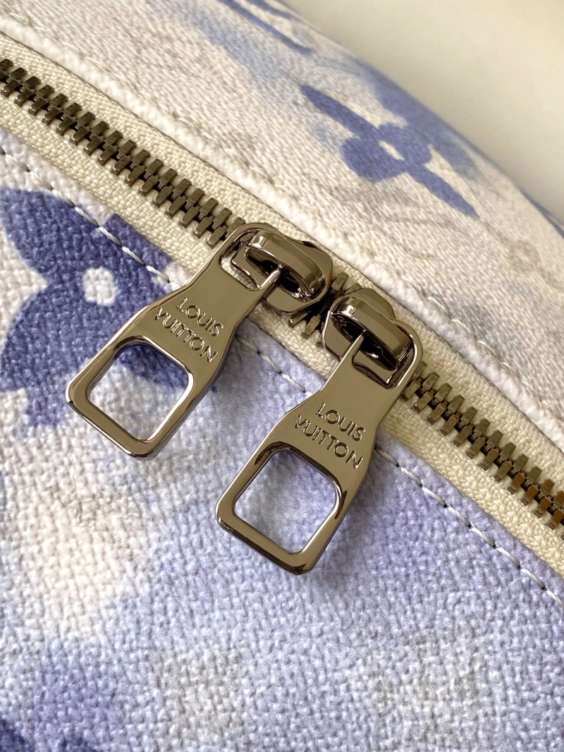 LV Backpacks 4056F-0599