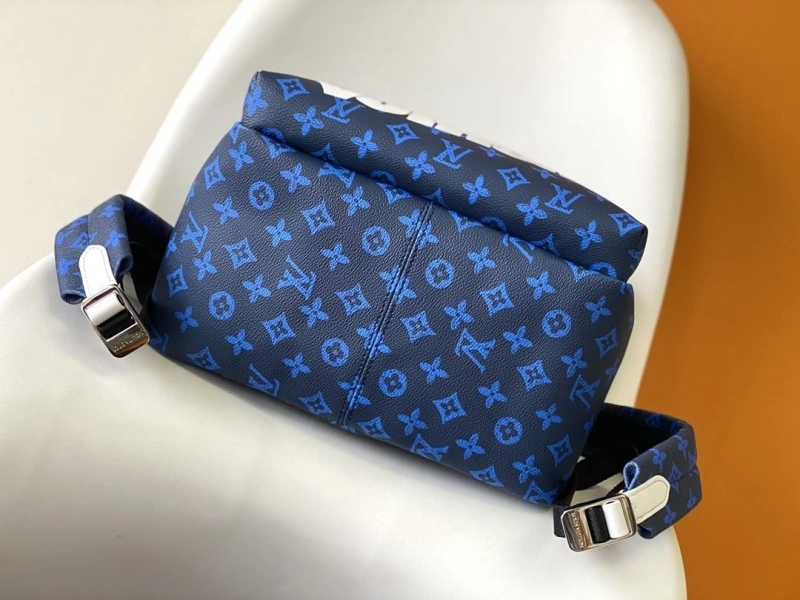 LV Backpacks 4056F-0600