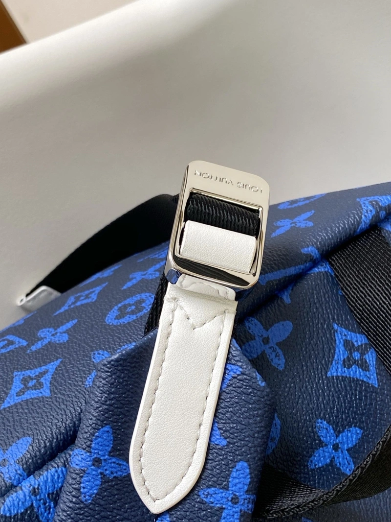 LV Backpacks 4056F-0600