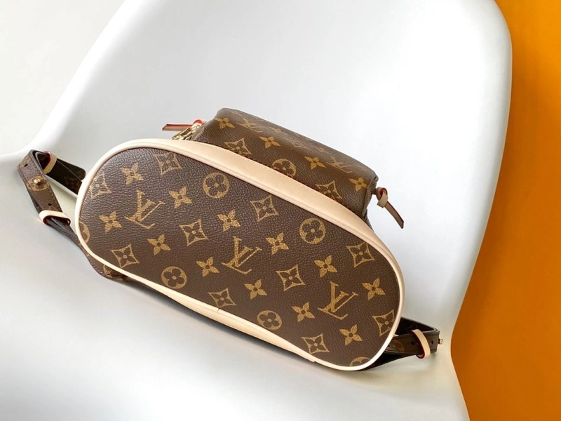 LV Backpacks 4056F-0609
