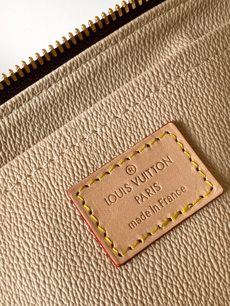 LV Cosmetic Bags 4056F-0611