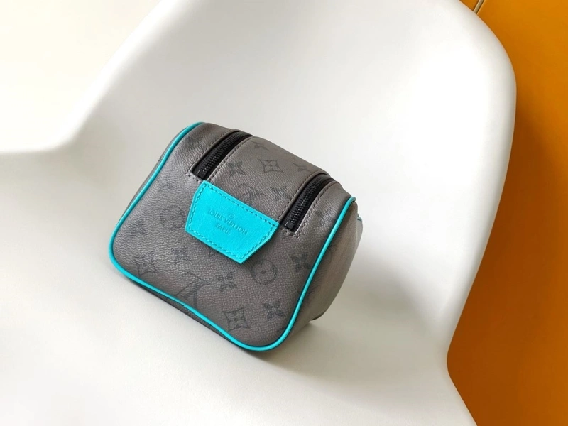 LV Cosmetic Bags 4056F-0697