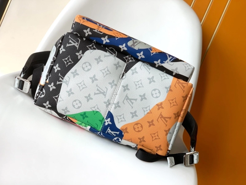 LV Backpacks 4056F-0740