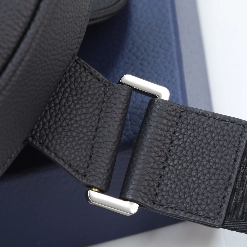 D10r saddle bags 4081-0001
