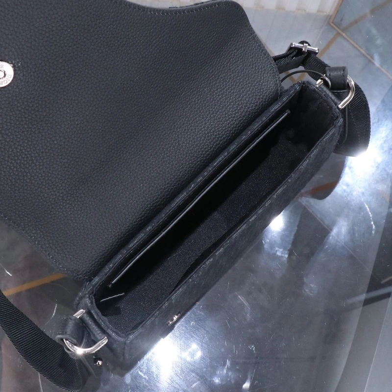 D10r satchel bags 4081-0008