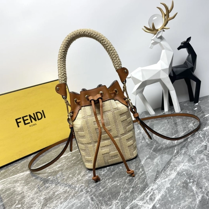 F**di bucket bags 4081-0034