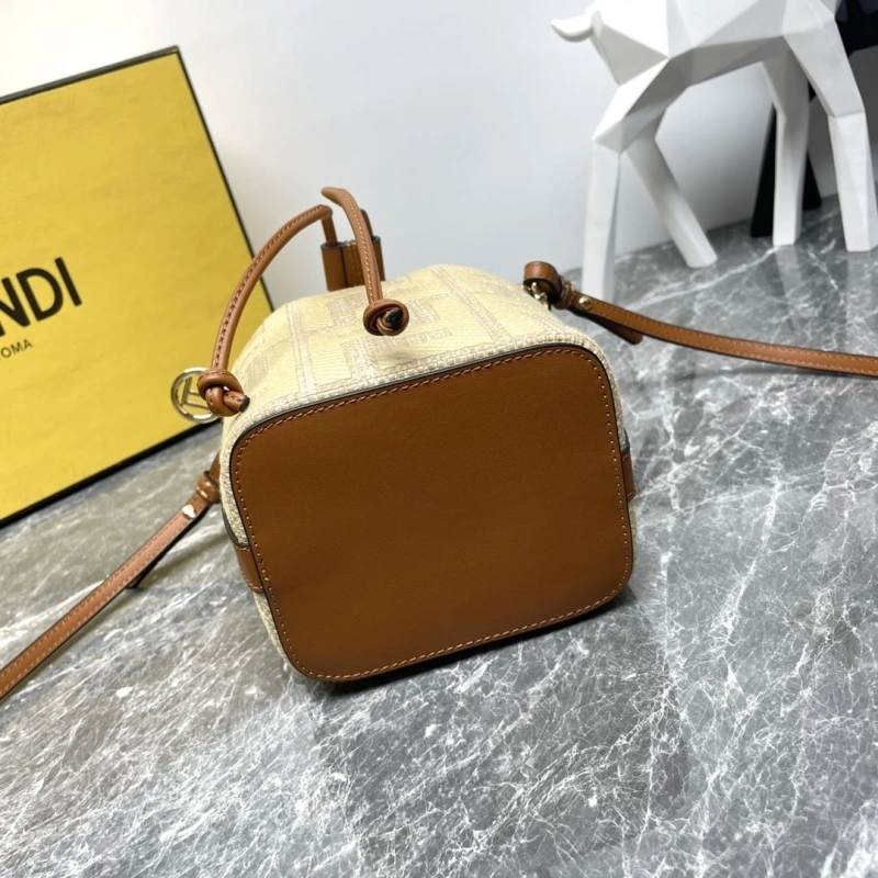 F**di bucket bags 4081-0034