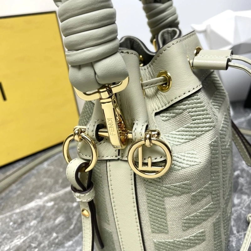 F**di bucket bags 4081-0037