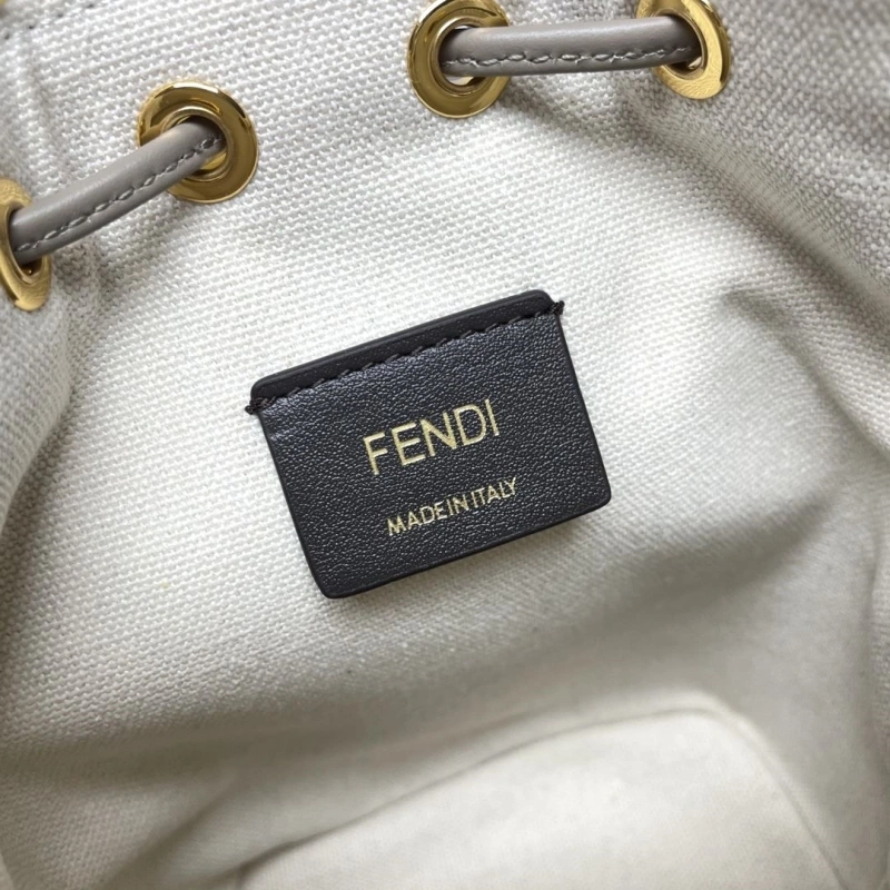 F**di bucket bags 4081-0038