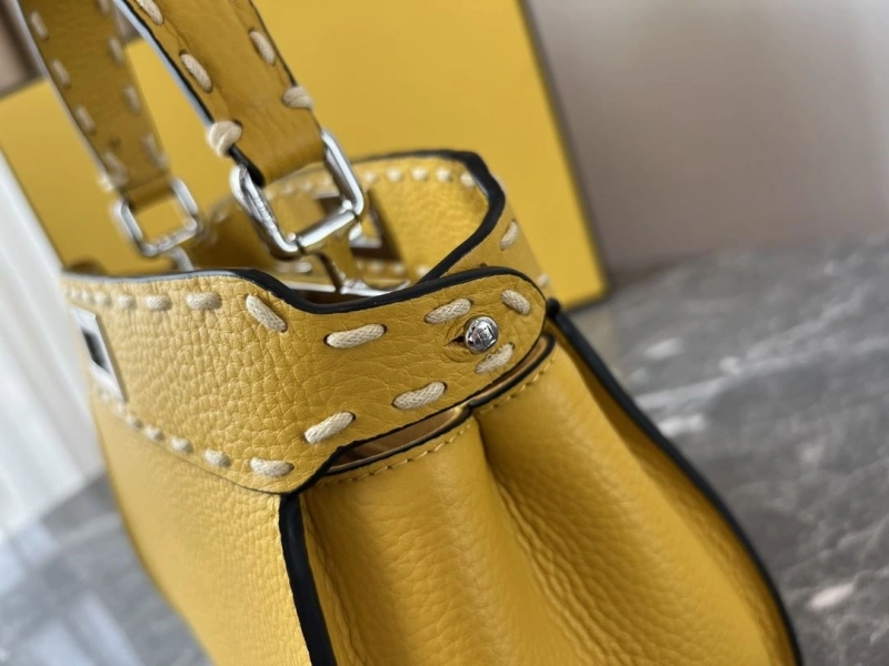 F**di top handle bags 4081-0062