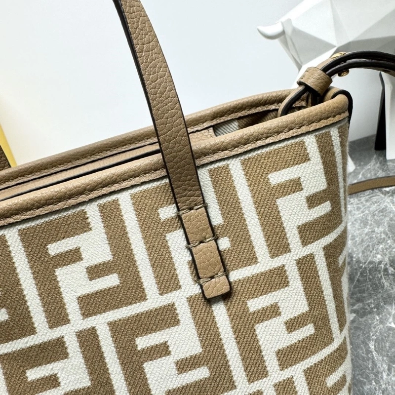F**di shopping bags 4081-0066
